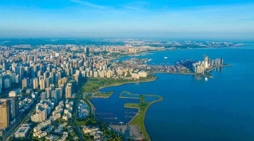 海南自由贸易港建设背景下中高等职业教育的