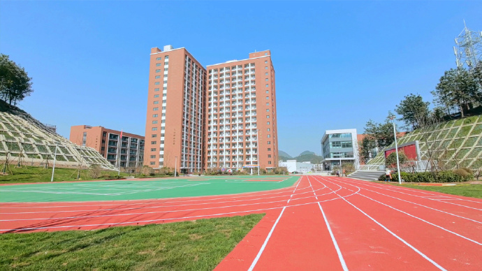 海南省中高等职业教育发展研究报告：历史演